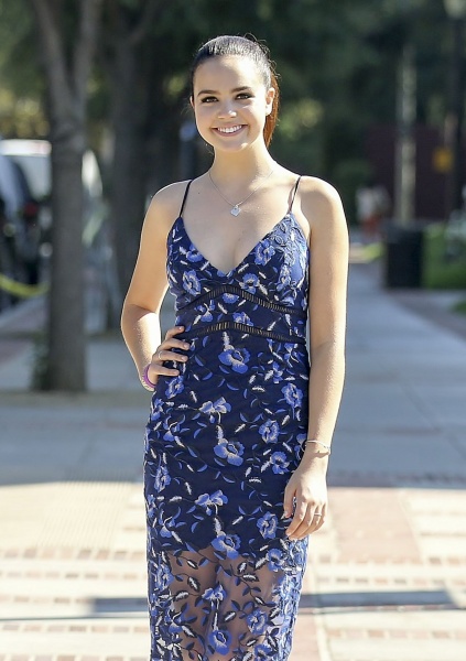 September 09, 2017: Bailee Madison Out and About in Los Angeles
