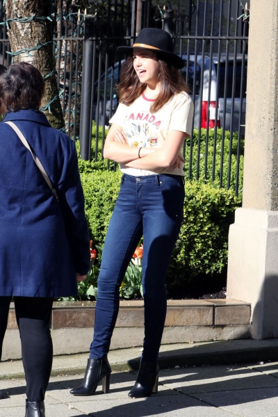 April 01, 2016: Bailee Madison Out In Vancouver
