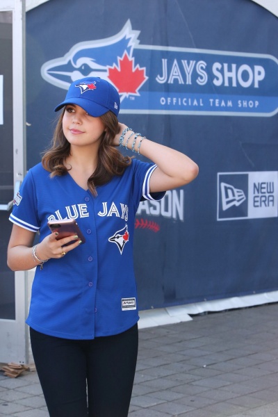 October 20, 2016: Bailee Madison At The Toronto Blue Jays vs Cleveland Indians Playoff Game 5
